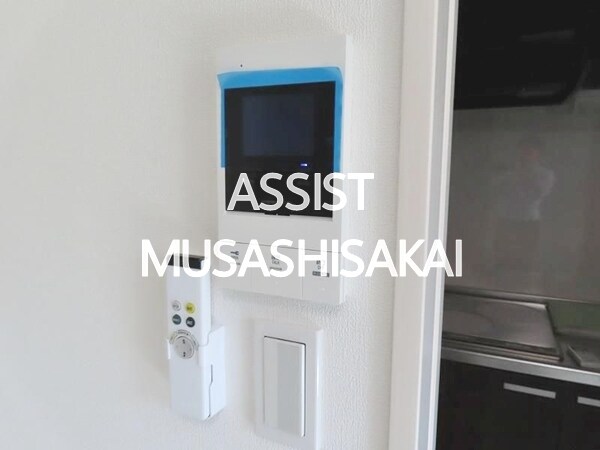 物件内観写真14　(写真：設備同仕様の別号室です)