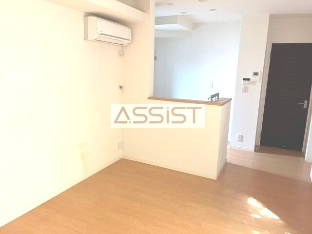 物件内観写真5　(室内写真：設備同仕様の別号室です)