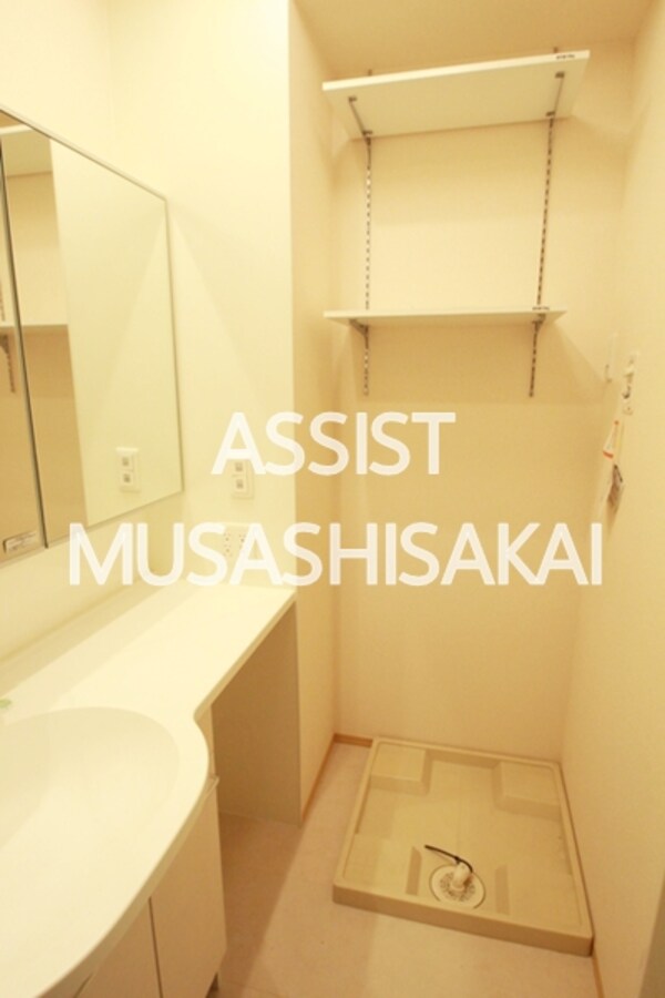 洗面・脱衣所(写真：設備同仕様の参考写真です)