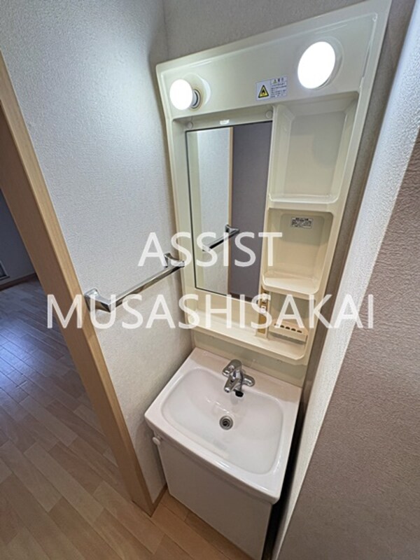 洗面・脱衣所(同仕様別部屋写真です。)