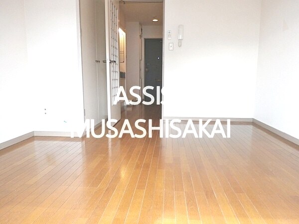 寝室(写真：設備同仕様の別号室です)