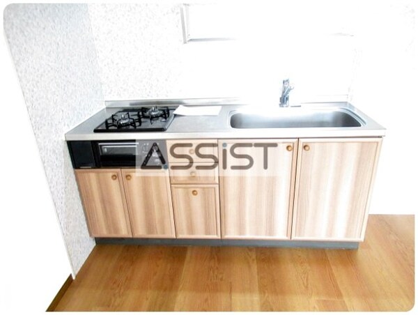 キッチン(写真：設備同仕様の別号室です)