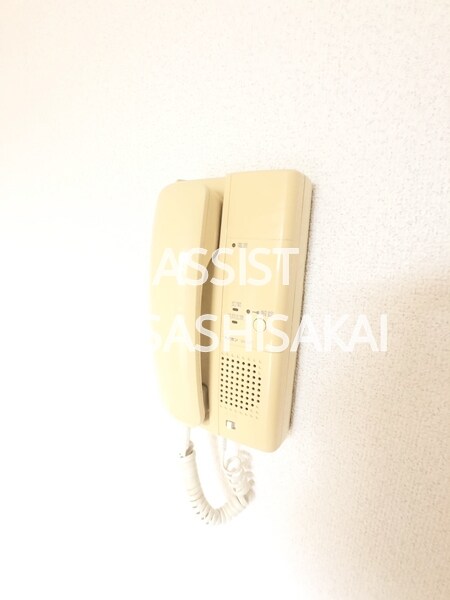 物件内観写真12　(写真：設備同仕様の別号室です)