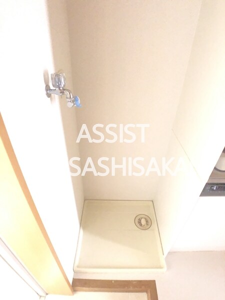 物件内観写真13　(写真：設備同仕様の別号室です)