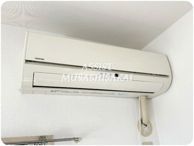 物件内観写真13　(写真：設備同仕様の別号室です)