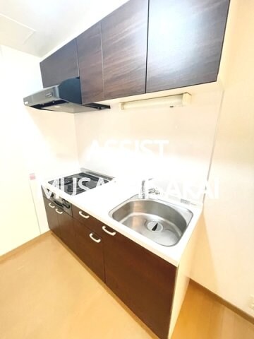 物件内観写真6　(写真：設備同仕様の別号室です)