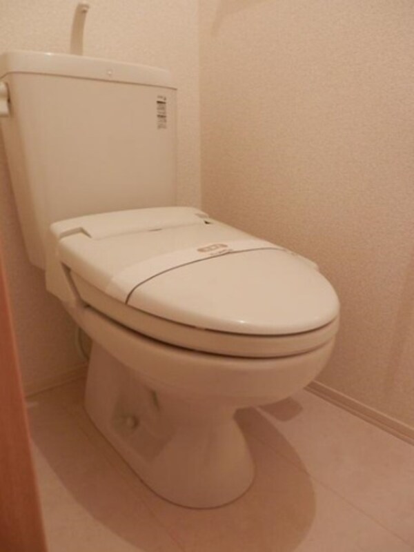 トイレ(※同物件参考写真です)
