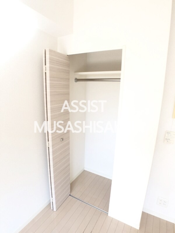 収納(写真：設備同仕様の別物件です)