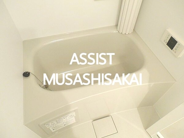 浴室(写真：設備同仕様の別号室です)