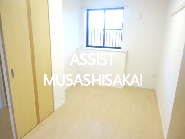 物件内観写真18　(写真：設備同仕様の別号室です)