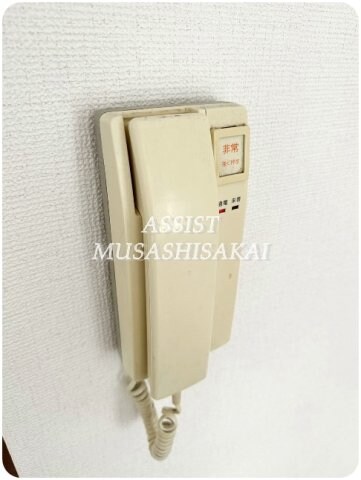 物件内観写真16　(写真：設備同仕様の別号室です)