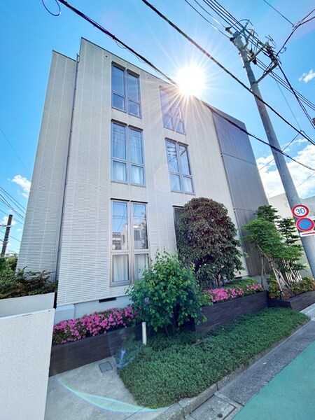 CREST自由が丘　クレストジユウガオカ外観写真