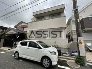 メゾンドホルン上池台外観写真
