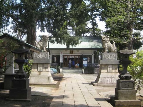 周辺環境(下神明天祖神社 667m)