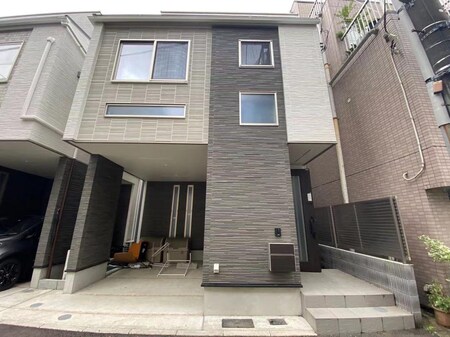 西新宿8丁目戸建外観写真