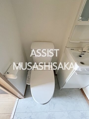 トイレ(写真：設備同仕様の参考写真です)