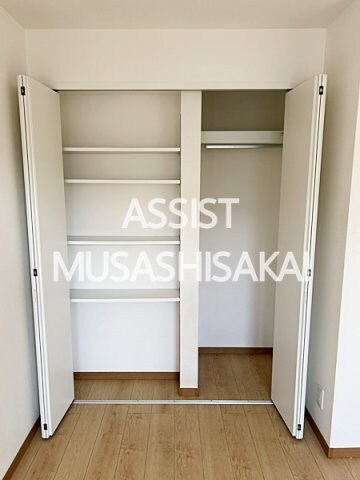 収納(写真：設備同仕様の参考写真です)