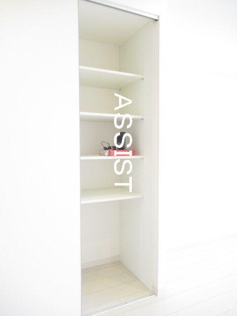 収納(同仕様別号室：参考写真)