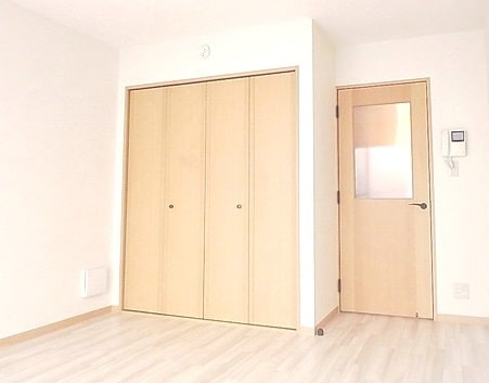 居室(写真：設備同仕様の別物件です)