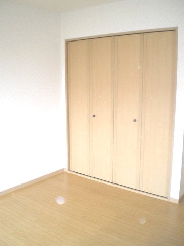 収納(写真：設備同仕様の別物件です)