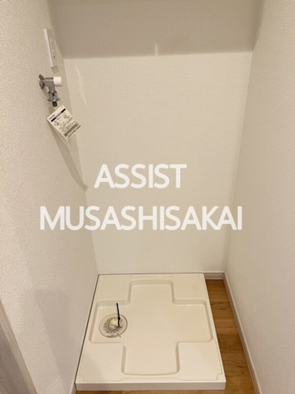 内装他(写真：設備同仕様の別号室です)