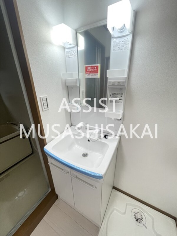 独立洗面台