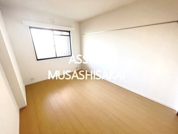 内装他(写真：設備同仕様の参考写真です)