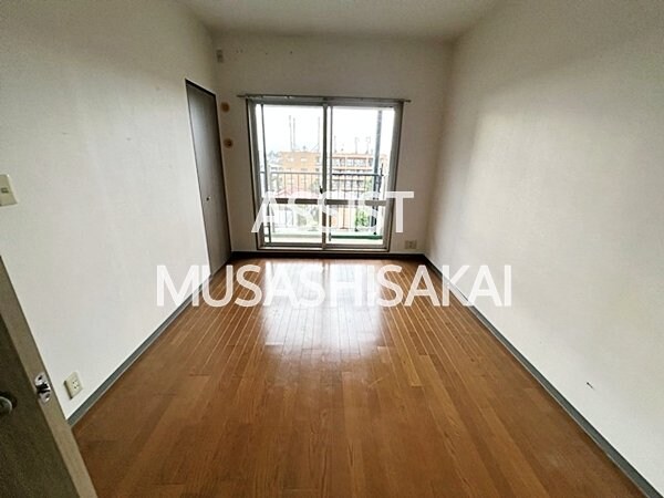 寝室(写真：設備同仕様の別号室です)