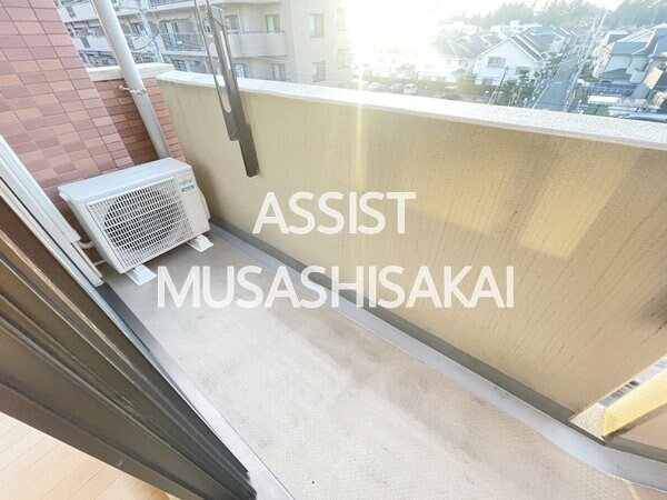 物件内観写真28　(写真：設備同仕様の別号室です)