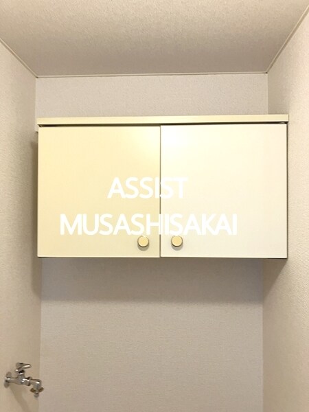 物件内観写真20　(写真：設備同仕様の別号室です)