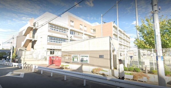周辺環境(世田谷区立桜小学校 815m)