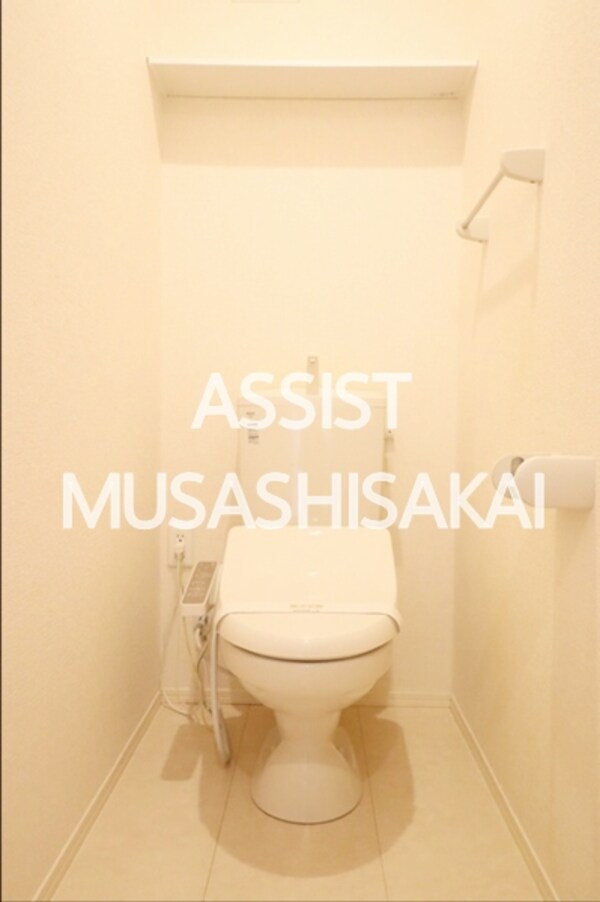 トイレ(写真：設備同仕様の参考写真です)