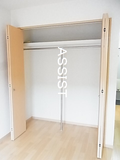 物件内観写真9　(室内写真：設備同仕様の別号室です)