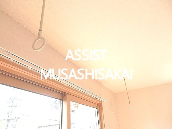 物件内観写真8　(写真：設備同仕様の別号室です)