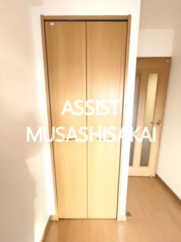 収納(写真：設備同仕様の別号室です)