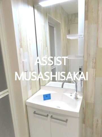 物件内観写真7　(写真：設備同仕様の別号室です)