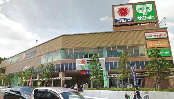 周辺環境(サイゼリヤ サミット成城店 1665m)