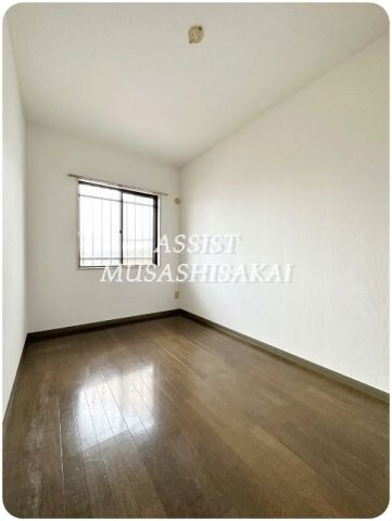 物件内観写真14　(写真：設備同仕様の別号室です)