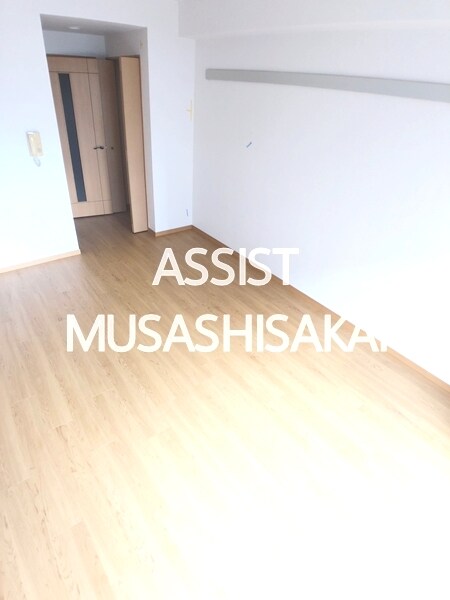 物件内観写真23　(写真：設備同仕様の別号室です)