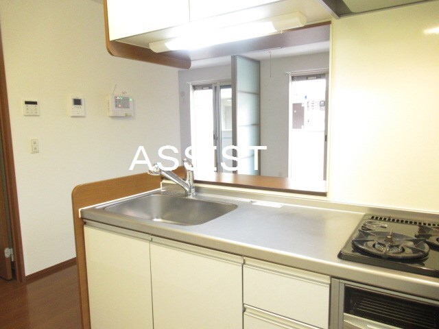 物件内観写真18　(写真：設備同仕様の別号室です)