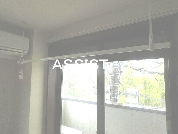 内装他(写真：設備同仕様の別号室です)