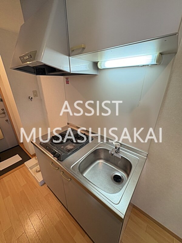 キッチン(同仕様別部屋写真です。)