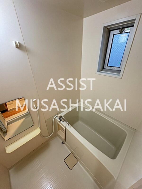 浴室(同仕様別部屋写真です。)