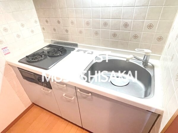 キッチン(写真：設備同仕様の別号室です)