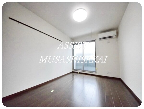 寝室(お電話でお問合わせ頂けますと、よりスムーズにご対応出来ます♪)