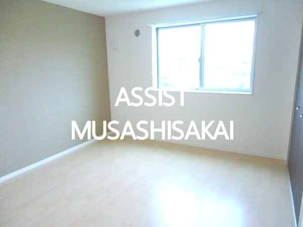 内装他(写真：設備同仕様の別号室です)