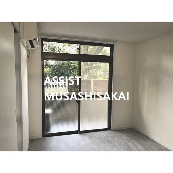 物件内観写真12　(室内写真：設備同仕様の別号室です)