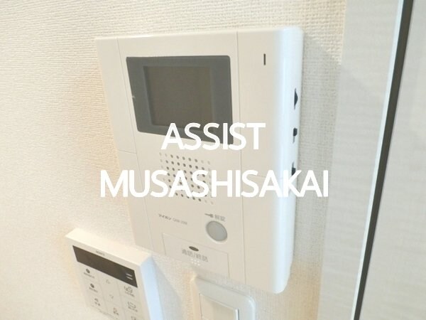 物件内観写真9　(写真：設備同仕様の別号室です)