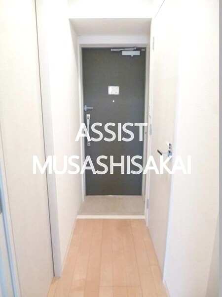 物件内観写真14　(写真：設備同仕様の別号室です)