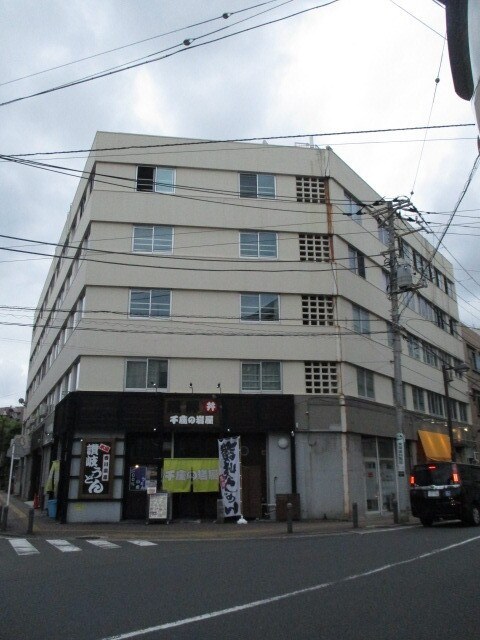 東神奈川共同Aビルの物件外観写真